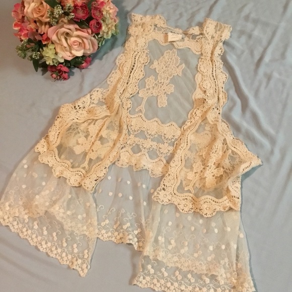 lady noiz Tops - 3/$24 Boho lace vest.